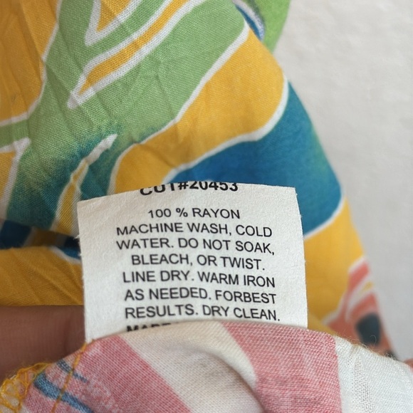 Jams World Women’s Aloha Lei Hawaiian Print Cropped Button Front Shirt Size XL - Picture 6 of 7